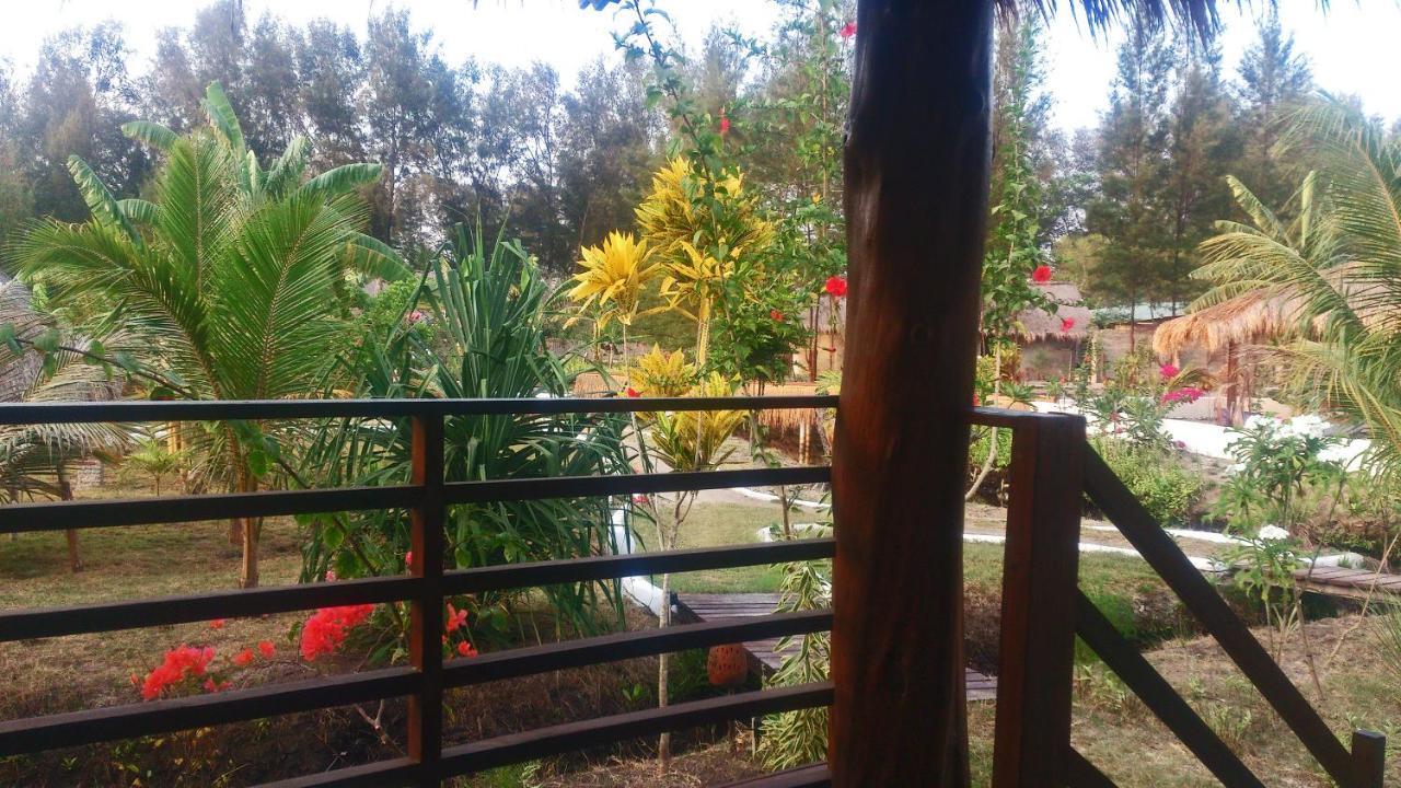 Adeng-Adeng Bungalows Gili Meno Ruang foto